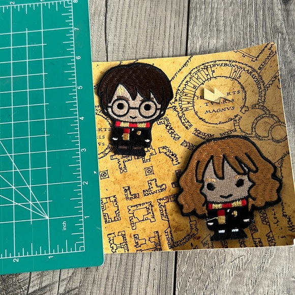 Harry Potter lightning bolt hat pin patches, tote, Ron Weasley Harry Potter doll - Picture 5 of 12